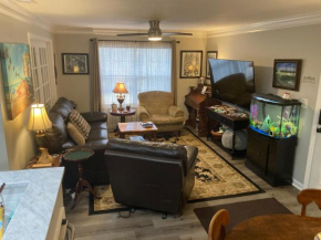 Secluded 3 bed 2 bath condo in Athens close to Five-Points